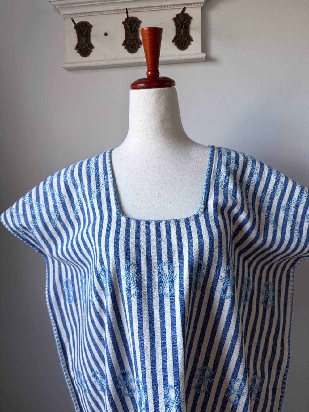 Tuckernuck Blue Striped Embroidered  Dress Resortwear Vacation Cotton Coverup - Picture 4 of 9